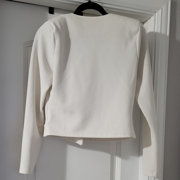 jacket - Picture 2 of 3